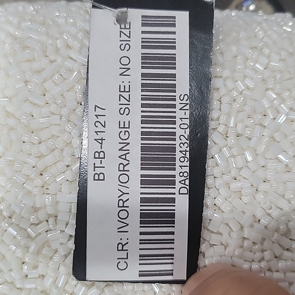 New With Tags! Lulus Ivory & Orange Beaded Clutch - Picture 7 of 7